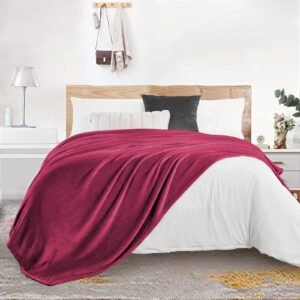 cozy burgundy fleece throw blanket - 130x160cm