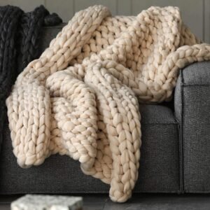 beige chunky knit blanket - 50x50 cm