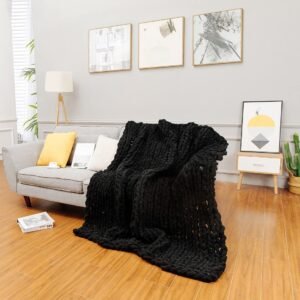 cozy black chunky knit blanket - 50x50 cm