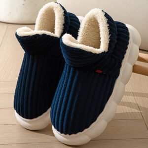 blue fleece lined men's slippers - 7.5-8.5